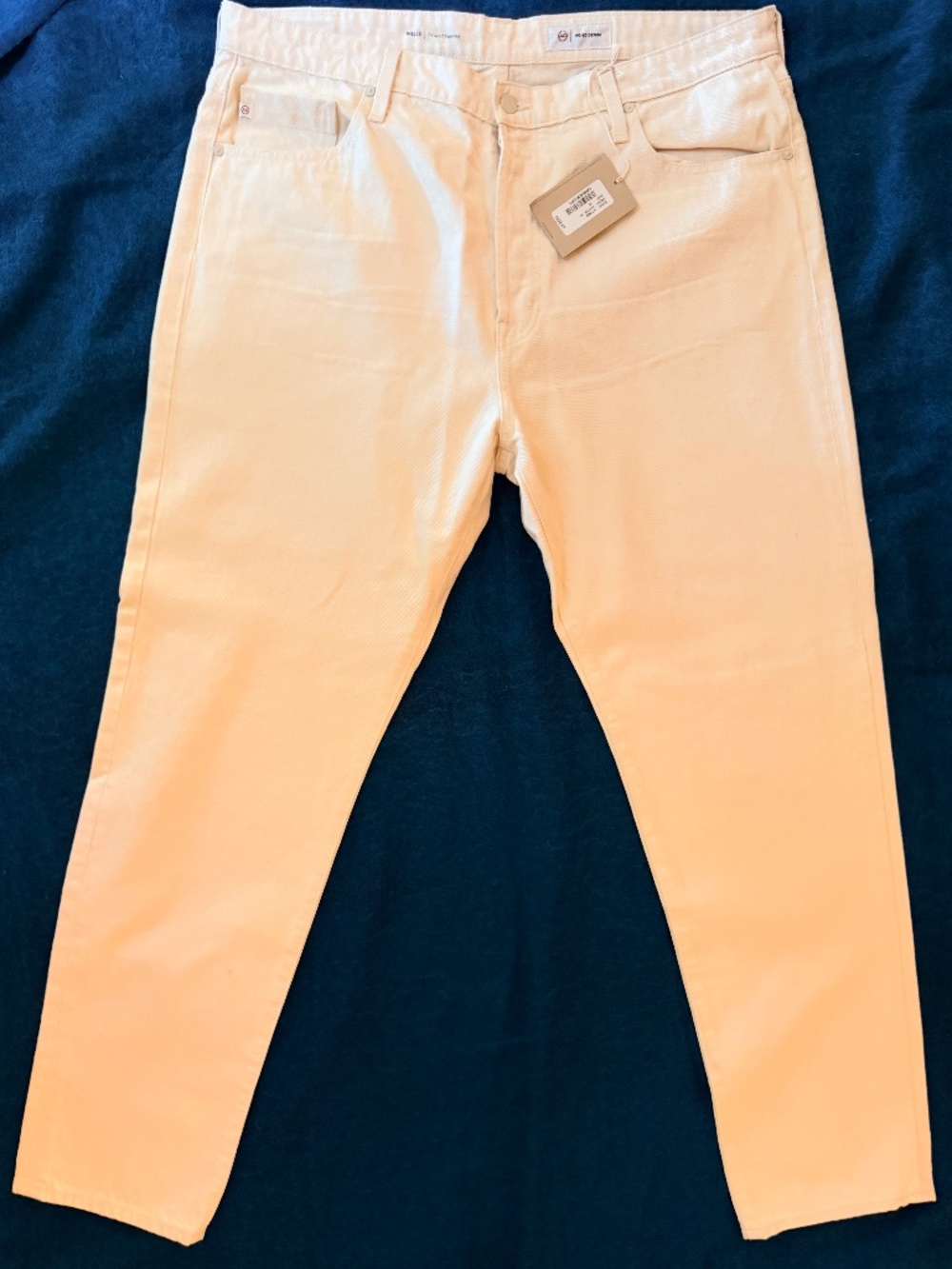 NWT AG Jeans Wells Relaxed Tapered Men's 38x31 Ivory $225